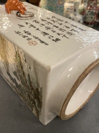 Un vase de forme 'cong' en porcelaine de Chine qianjiang cai, 19&egrave;me