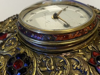 Une horloge murale en bronze dor&eacute; incrust&eacute; de pierres semi-pr&eacute;cieuses, ateliers de Canton et George Prior de Londres pour la Chine, Qianlong