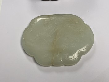Une bo&icirc;te en bois au couvercle en jade blanche en forme de ruyi, Chine, 18/19&egrave;me