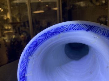 Een Chinese blauw-witte 'yenyen' vaas met landschappen en florale panelen, Kangxi