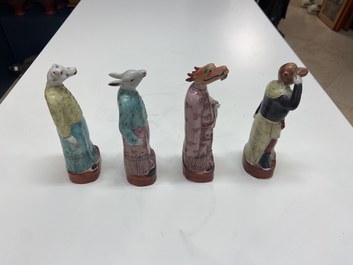 Een complete set met de twaalf dieren uit de Chinese zodiak in famille rose porselein, Hongxian zegelmerk, Republiek