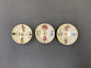 Elf Chinese famille rose 'Wu Shuang Pu' schotels en zes koppen, overwegend Daoguang merk en periode
