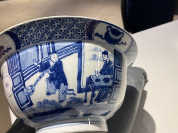 Een Chinese blauw-witte 'klapmuts' kom, Kangxi merk en periode