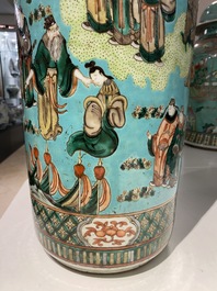A Chinese cylindrical famille verte turquoise-ground vase, 19th C.