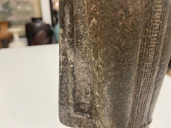 Een Khmer zandstenenen figuur van Boeddha, Thailand, Lopburi periode, 12/14e eeuw