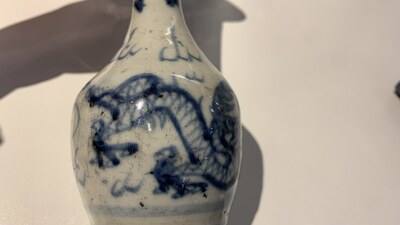 Veertien Chinese blauw-witte vazen, 18/20e eeuw