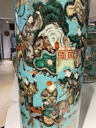 A Chinese cylindrical famille verte turquoise-ground vase, 19th C.