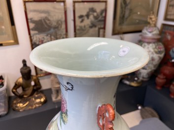 A Chinese two-sided qianjiang cai and famille rose vase, 19/20th C.