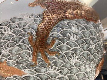A Chinese famille verte 'tianqiu ping' vase with a dragon and carps, Qianlong mark, 19th C.