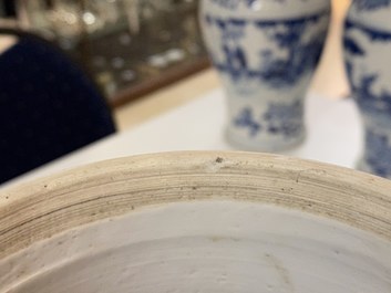A Chinese famille verte vase with birds near flowery branches, Kangxi