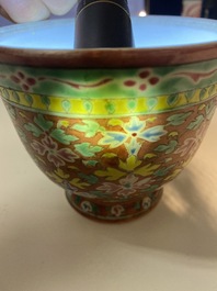 A Chinese 'Bencharong' bowl and cover for the Thai market, 19th C.