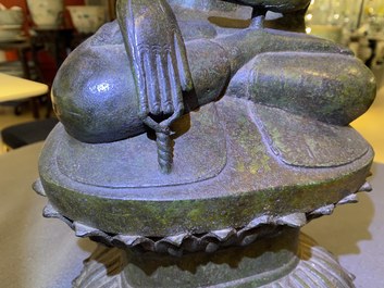 A large Burmese bronze figure of Buddha, 17/18th C.