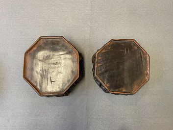 Een paar Chinese octagonale kommen met trigrammen, Tongzhi merk en periode