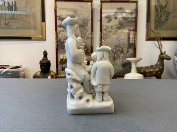 Een Chinese Dehua blanc de Chine groep van een Nederlands gezin, Kangxi