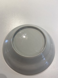 Une tasse couverte et soucoupe en porcelaine de Chine famille rose &agrave; d&eacute;cor 'Wu Shuang Pu', marque et &eacute;poque de Daoguang