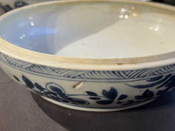 A Chinese blue and white box and cover, Kangxi