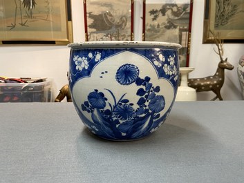 A Chinese blue and white jardini&egrave;re, Kangxi