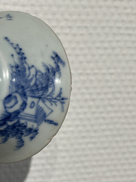 Four Chinese blue and white cups, 19th C.