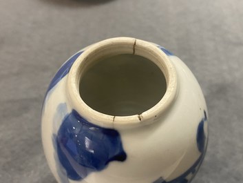 Two Chinese blue and white tea caddies and covers, Kangxi