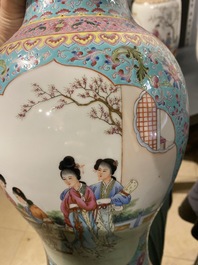 Drie Chinese famille rose vazen, Qianlong merken, Republiek