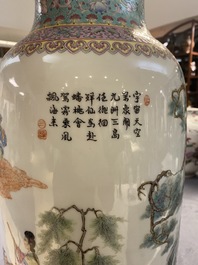 Een Chinese famille rose vaas, Qianlong merk, Republiek
