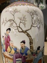 Drie Chinese famille rose vazen, Qianlong merken, Republiek
