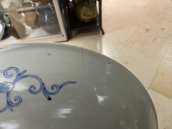 A Chinese famille rose dish, a blue and white bowl and a sang de boeuf vase, 19/20th C.