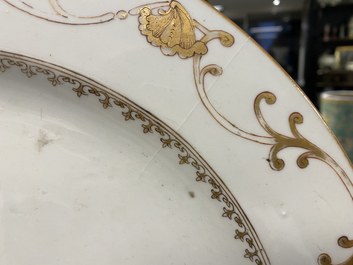 A Chinese Dutch market van Beeftingh armorial dish, Qianlong