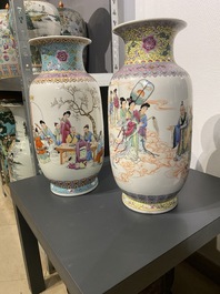 Drie Chinese famille rose vazen, Qianlong merken, Republiek