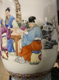 Drie Chinese famille rose vazen, Qianlong merken, Republiek