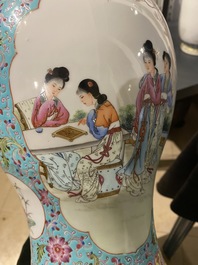 Drie Chinese famille rose vazen, Qianlong merken, Republiek