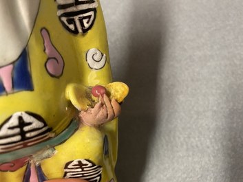 Zeven Chinese famille rose figuren, 18/19e eeuw