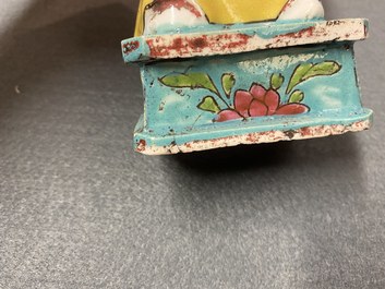 Zeven Chinese famille rose figuren, 18/19e eeuw