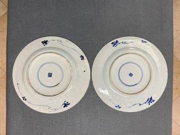 Zes Chinese blauw-witte schotels, Kangxi