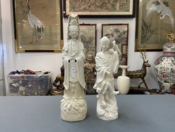 Twee Chinese blanc de Chine figuren van Liu Hai en Guanyin, Kangxi