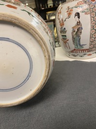A pair of Chinese famille verte jars and covers, Kangxi