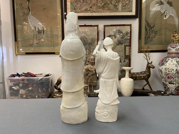Twee Chinese blanc de Chine figuren van Liu Hai en Guanyin, Kangxi