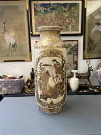 A pair of tall Japanese Satsuma vases, Meiji, 19th C.
