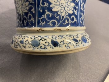 A Chinese blue and white vase and cover with floral design, Kangxi