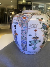 A pair of Chinese famille verte jars and covers, Kangxi