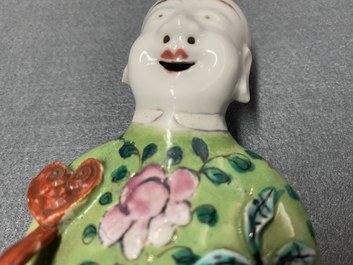 Zeven Chinese famille rose figuren, 18/19e eeuw