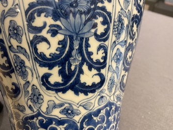 A Chinese blue and white vase and cover with floral design, Kangxi
