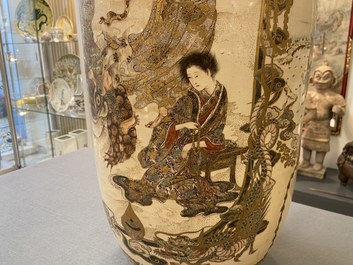 A pair of tall Japanese Satsuma vases, Meiji, 19th C.