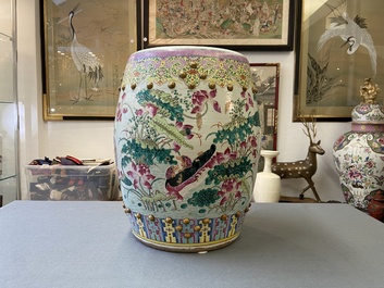 A Chinese famille rose 'ducks in a lotus pond' garden seat, 19th C.