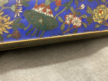 A Chinese cloisonn&eacute; desk set, 19th C.