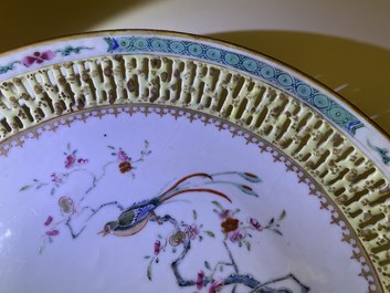 Three Chinese blue and white and famille rose dishes, Kangxi/Yongzheng