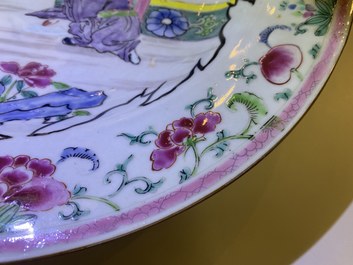Three Chinese blue and white and famille rose dishes, Kangxi/Yongzheng