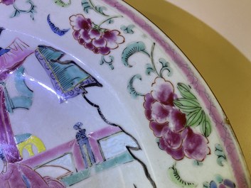 Three Chinese blue and white and famille rose dishes, Kangxi/Yongzheng