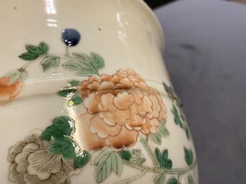 A pair of Chinese famille verte jardini&egrave;res, 19th C.