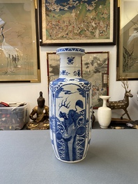 Een Chinese blauw-witte rouleau vaas, Kangxi merk, 19e eeuw